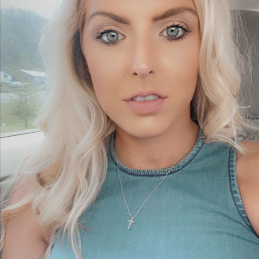 Meet your Posher, Jacie